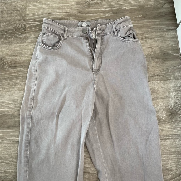 H&M GRAY MOM JEANS - Picture 1 of 4